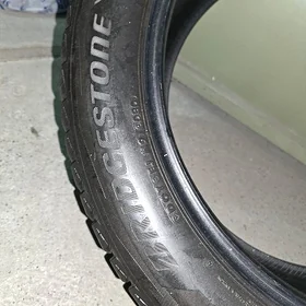 Bridgestone teker
