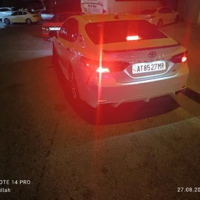 Toyota Camry 2022