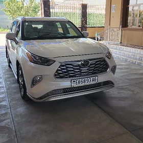 Toyota Highlander 2020