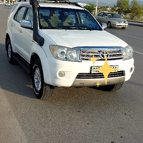 Toyota Fortuner 2009