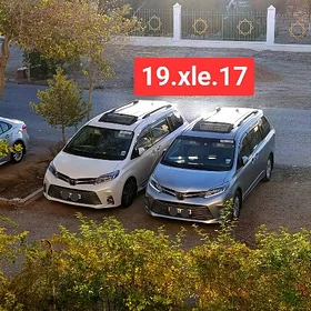 Toyota Sienna 2019