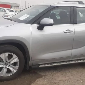 Toyota Highlander 2022