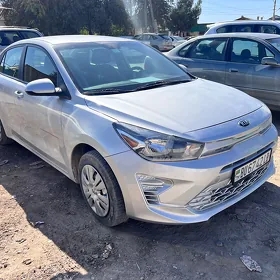 Kia Rio 2021