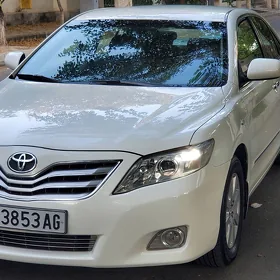 Toyota Camry 2011