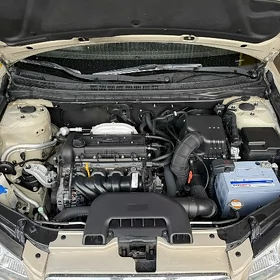 Hyundai Elantra 2010