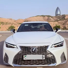 Lexus IS 300 2022
