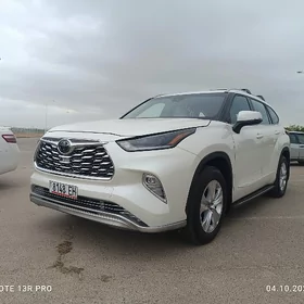 Toyota Highlander 2021