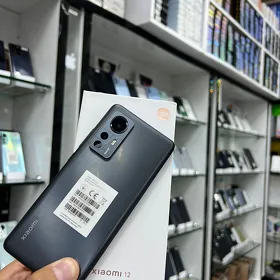 Mi 12 12/256gb