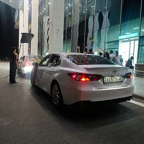 Toyota Camry 2023