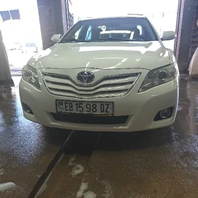 Toyota Camry 2010