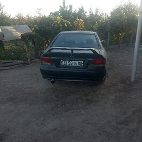 Mitsubishi Galant 1999