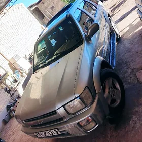 Infiniti QX4 2000