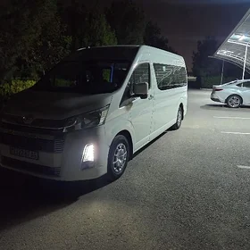 Toyota Hiace 2020