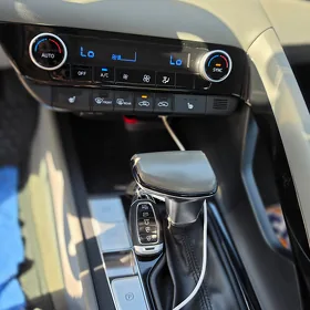 Hyundai Elantra 2021