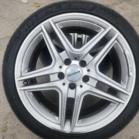 Mercedes diska pokrysksa 18