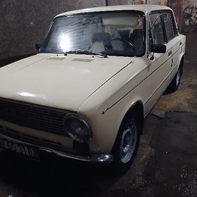 Lada 2104 1986
