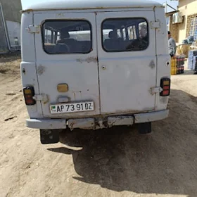 UAZ Profi 1999