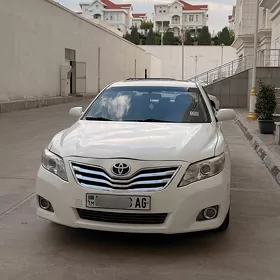 Toyota Camry 2010