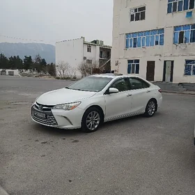 Toyota Camry 2016
