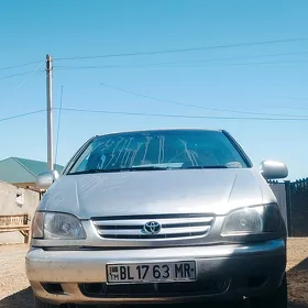 Toyota Sienna 2002