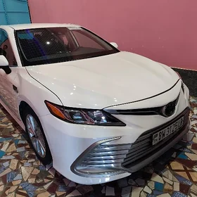 Toyota Camry 2022