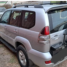Toyota Land Cruiser Prado 2004