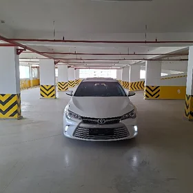 Toyota Camry 2016