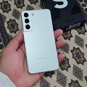 Samsung S22  8/256Gb