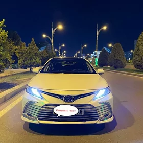 Toyota Camry 2018
