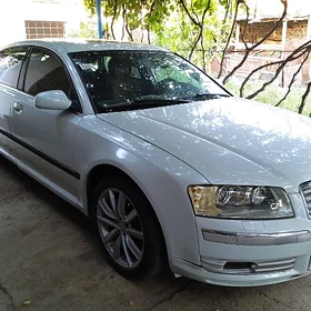 Audi A8 2005