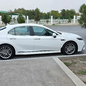 Toyota Camry 2022