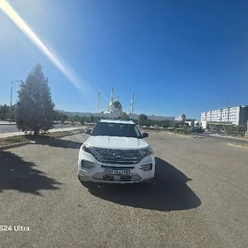 Ford Explorer 2021