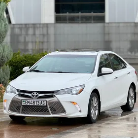 Toyota Camry 2016
