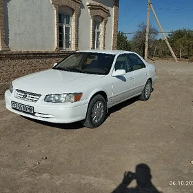 Toyota Camry 2000