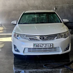 Toyota Camry 2012