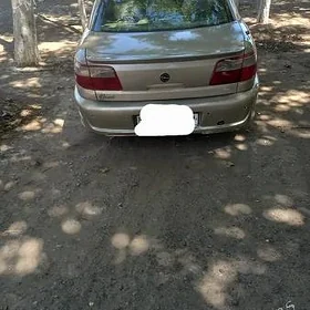 Opel Omega 2000
