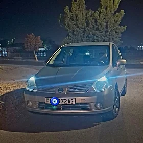 Nissan Tiida 2008
