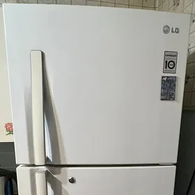 Холодильник LG