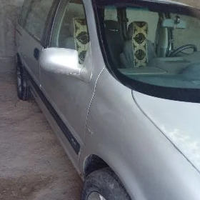 Opel Sintra 1998
