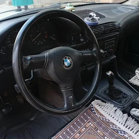 BMW 525 1990