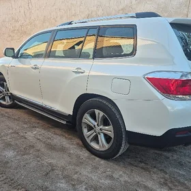 Toyota Highlander 2011