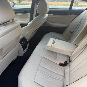 BMW 530 2019