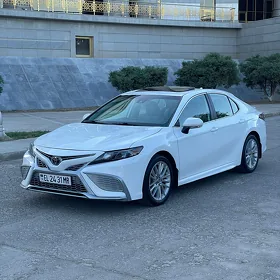 Toyota Camry 2022