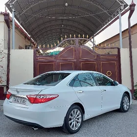Toyota Camry 2016