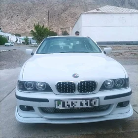 BMW E39 2003