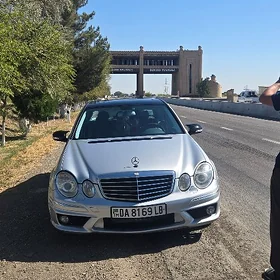 Mercedes-Benz E320 2003