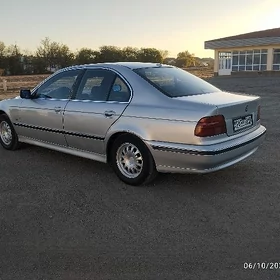BMW E39 1999