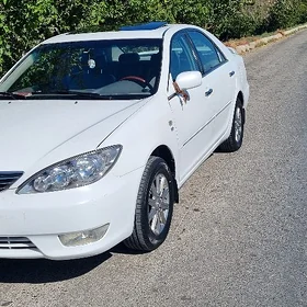 Toyota Camry 2005