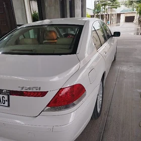 BMW 745 2004