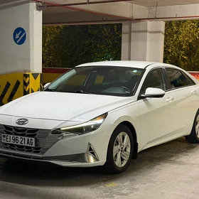 Hyundai Elantra 2021